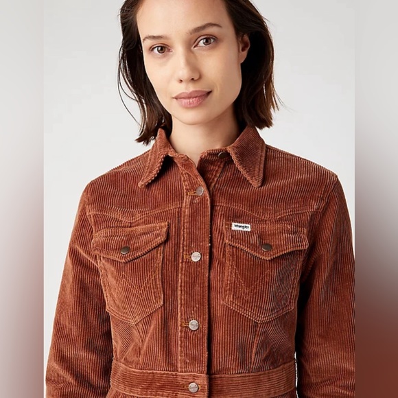 NWT Wrangler Slim-Fit Western Corduroy Dress in Pony Brown Size S - Picture 2 of 14